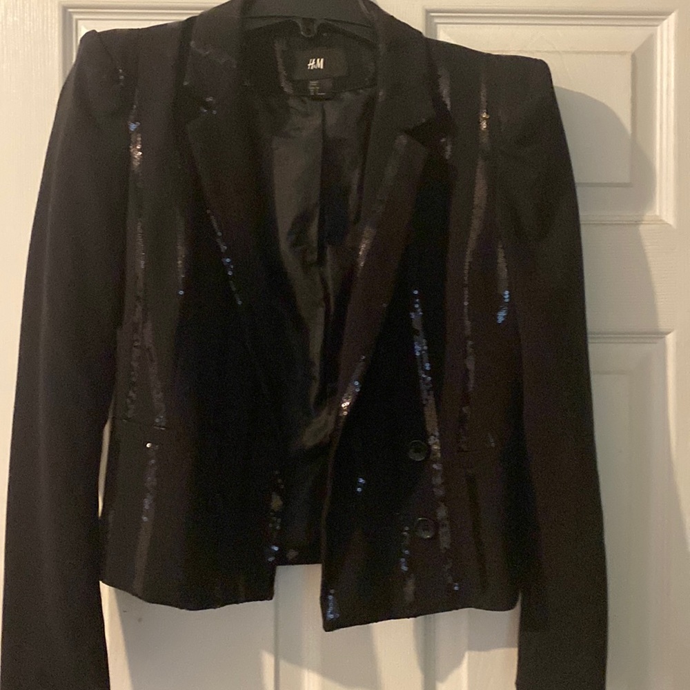 Black fitted sequins long sleeve blazer